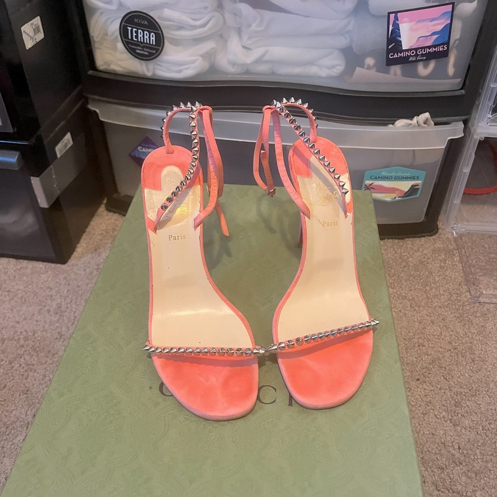 Authentic Christian Louboutin “So me 100 “ in pink suede